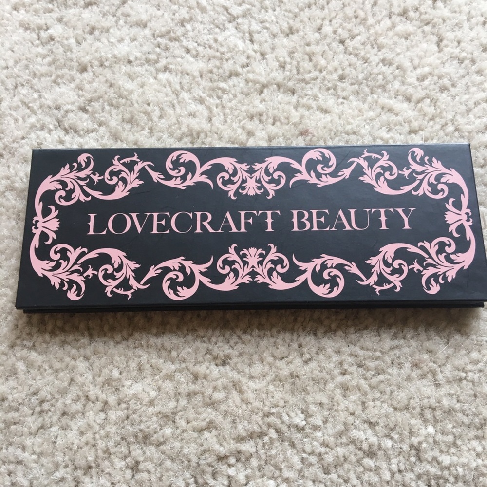 Lovecraft Beauty blush palette